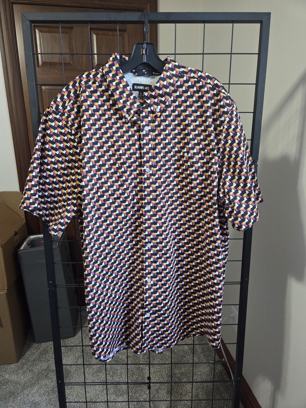 Rank 45 Men's Chisel Geo Print, Short Sleeve Button-Up Shirt